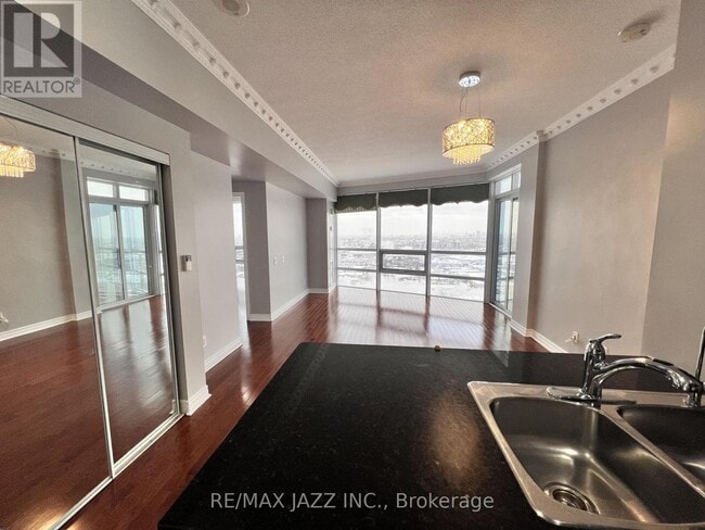 Building Photo - 83 Borough Dr