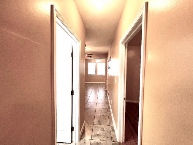 Building Photo - 113 Clark Pl