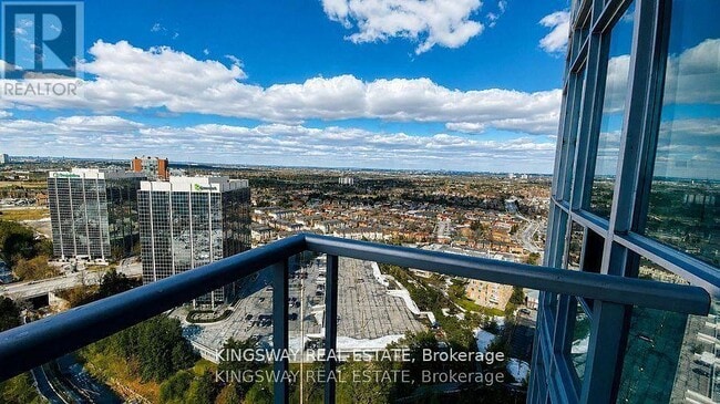 Building Photo - 80 Absolute Ave