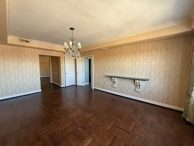 Interior Photo - The Royal York Apartments
