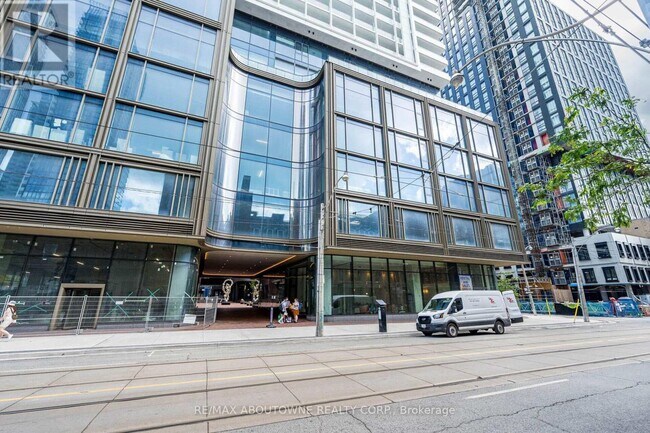 Photo du bâtiment - 88 Queen St E