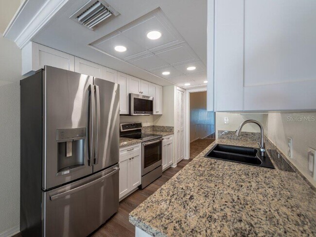 Foto del edificio - 2809 Bayshore Blvd