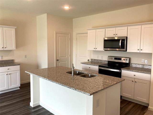 Foto del edificio - 311 Madison Way