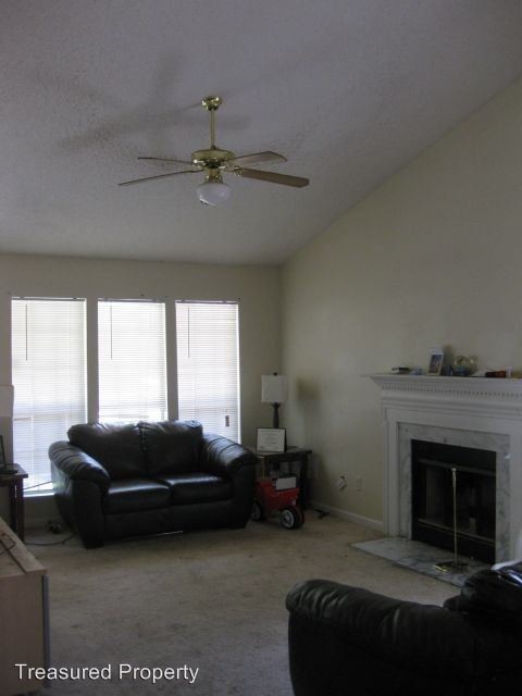 Building Photo - 3 br, 2 bath House - 2712 Barwell Rd