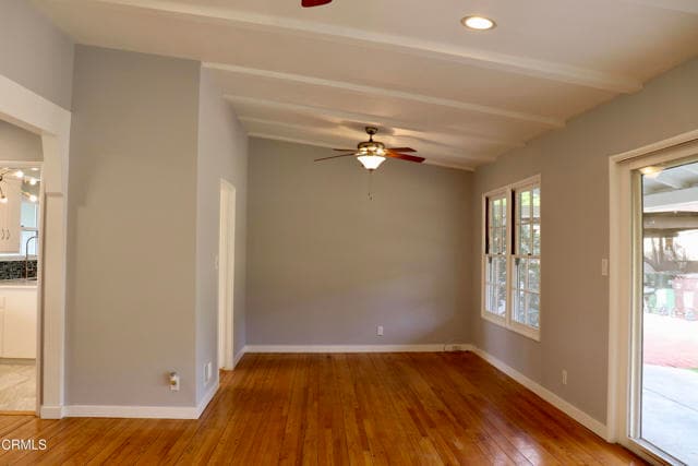 Foto del edificio - 911 Wiladonda Dr