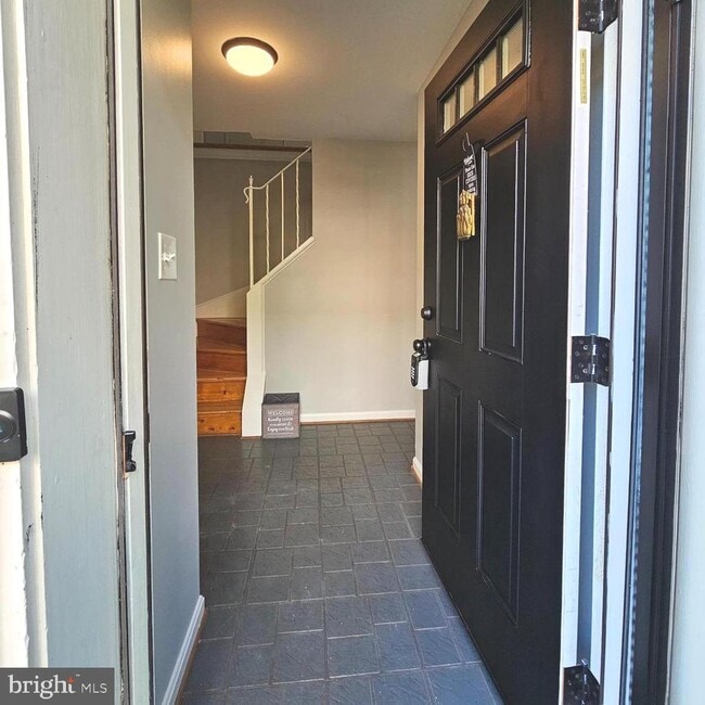 Building Photo - 7034 Bradwood Ct