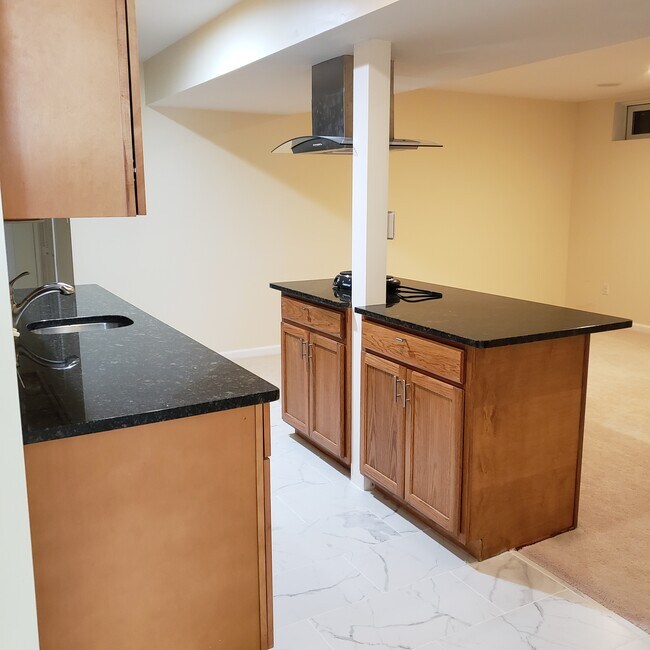 Building Photo - 14405 Sedona Dr