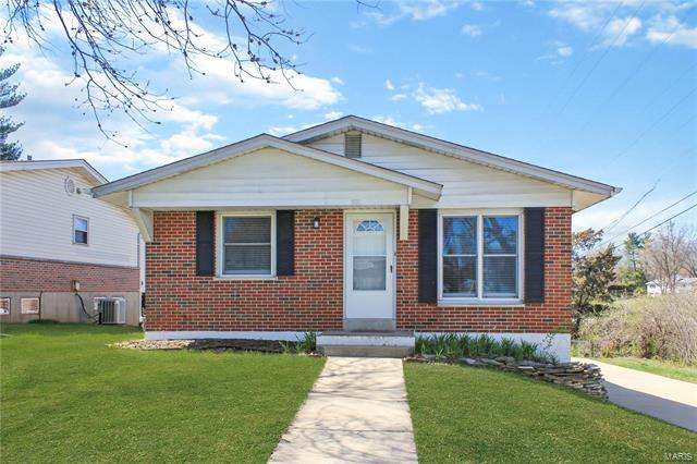 Primary Photo - 1537 Orchard Lakes Dr