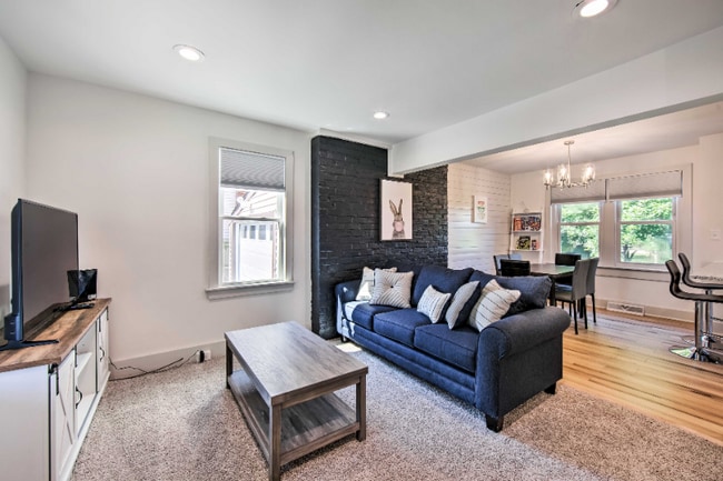 Building Photo - 124 N Ronks Rd