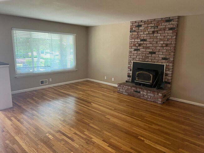 Foto del edificio - 777 N 20th St