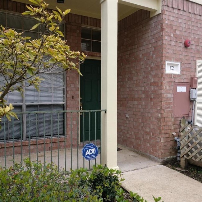 2710 Grants Lake Blvd Unit E2, Sugar Land, TX 77479 - Condo for Rent in