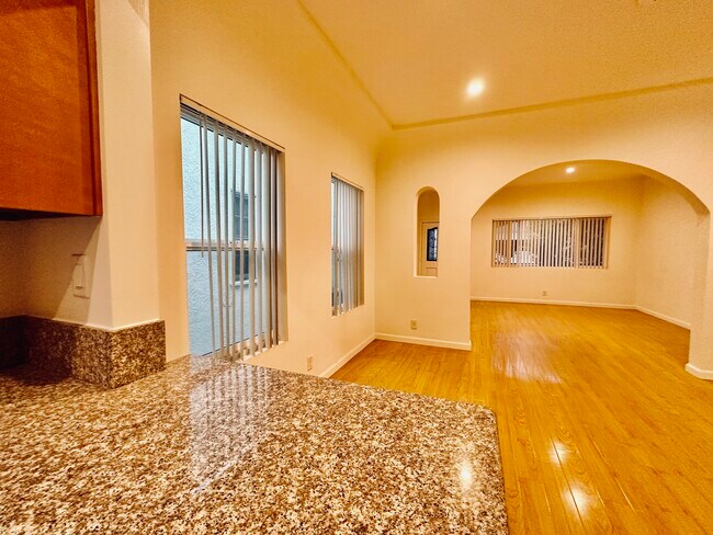 Building Photo - 3935 Woolwine Dr