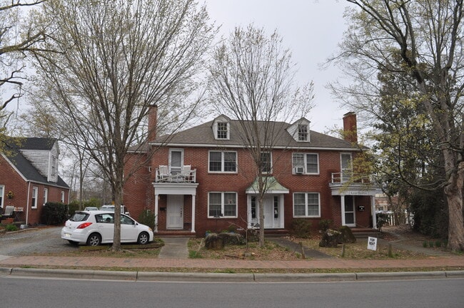 Building Photo - 200 McCauley St
