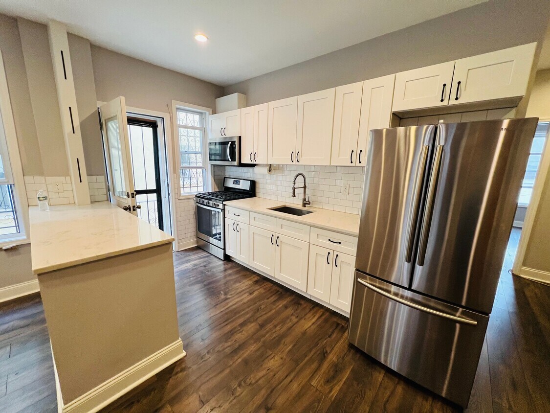 2335 Crescent St Unit 2, Astoria, NY 11105 - Apartments in Astoria, NY