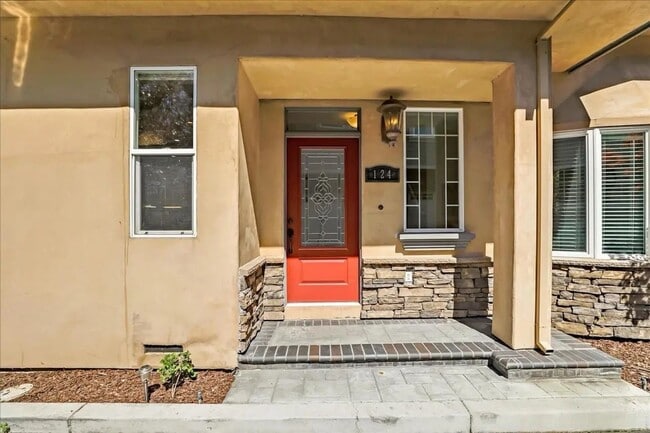 Building Photo - Bright 3 bedroom 2.5 Bath Home in Campbell