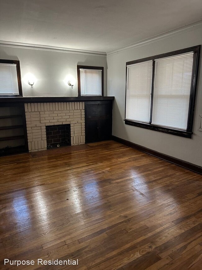 Building Photo - 2 br, 1 bath House - 1300 E 62nd St