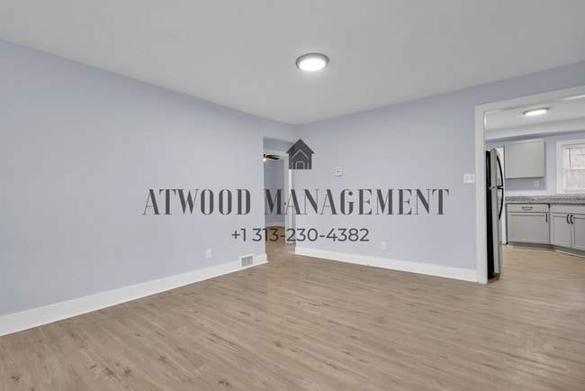 Foto del edificio - This beautifully updated 3-bedroom, 1-bath single-family home is ready for move-in!