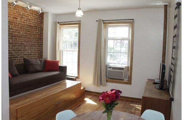Primary Photo - 3249 43rd St