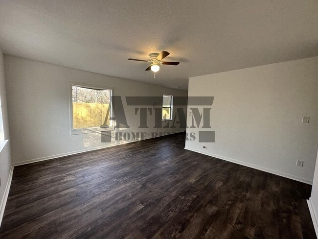 Building Photo - Cozy 2 Bed 1 Bath home for rent!