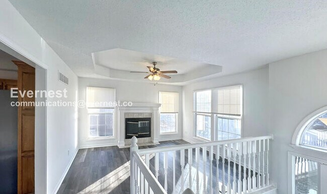 Building Photo - 1403 Rolling Dr