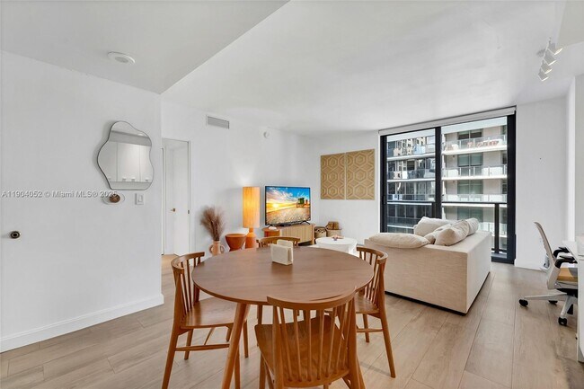 Foto del edificio - 55 SW 9th St