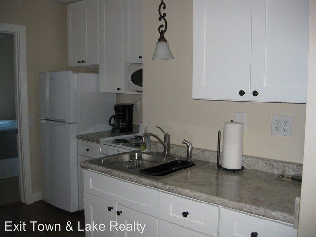 Foto del edificio - 1 br, 1 bath Apartment - 214B Windsor St.