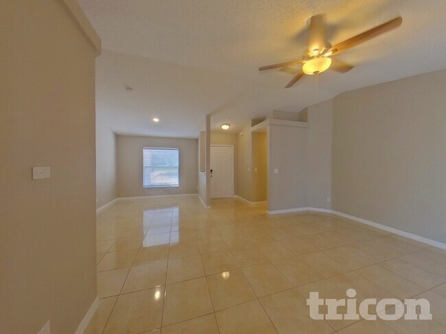 Foto del edificio - 13235 Moonflower Ct