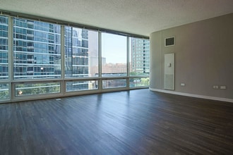 Building Photo - 369 E Ohio St