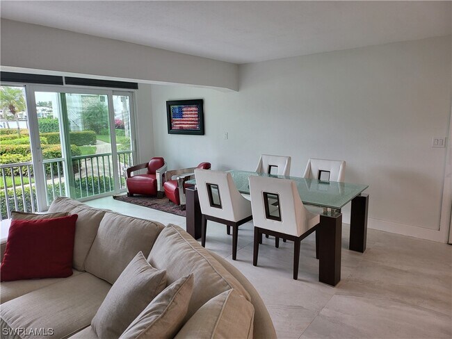 Foto del edificio - 2800 Gulf Shore Blvd N