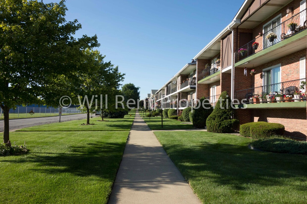 Foto principal - 11200 S Roberts Rd
