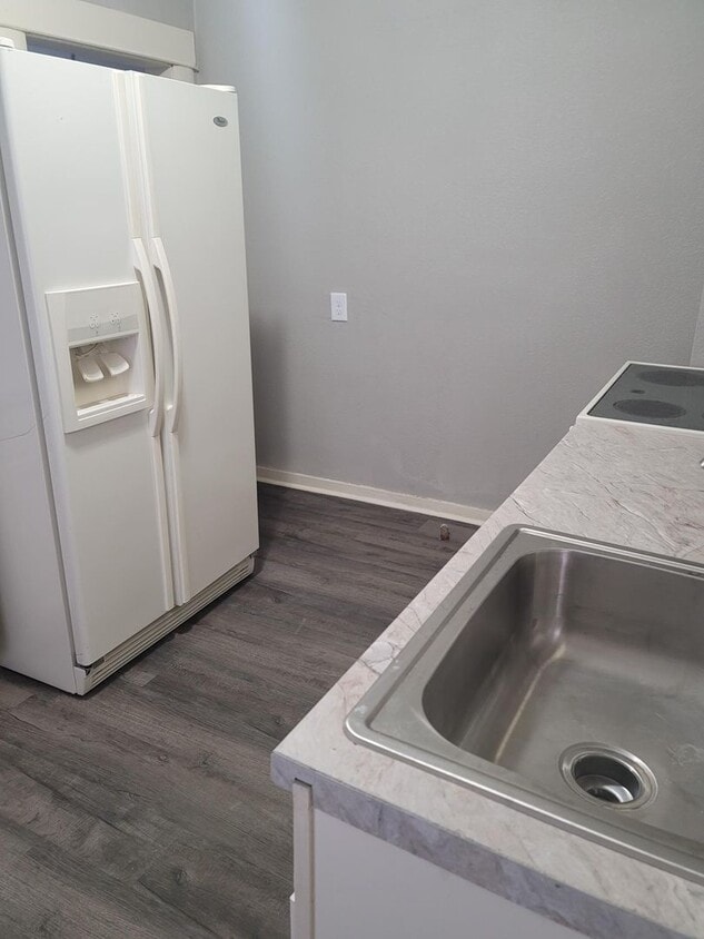 Primary Photo - 2 Bedroom, 1 Bath House