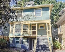 Building Photo - 43 SW Whitaker St.