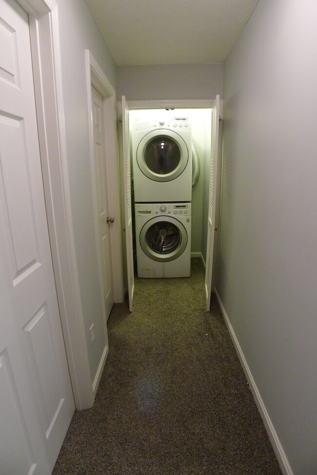 Upstairs laundry room. Nice new LG appliances. - 524 East Brandeis Avenue