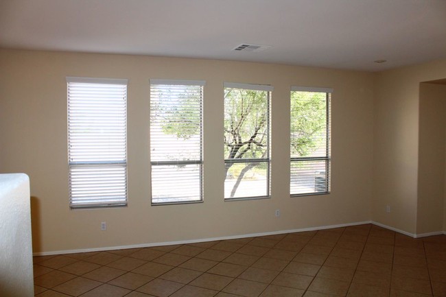 Foto del edificio - 2904 Hot Cider Ave