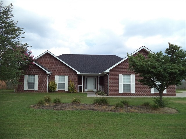 Primary Photo - 221 Lancaster Drive