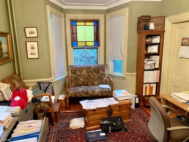 Building Photo - 3 br, 2 bath Apartment - 984 Chestnut St