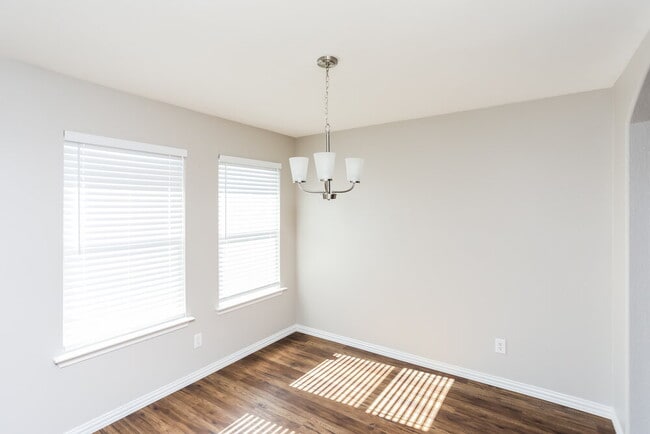Building Photo - 6616 Sierra Madre Dr