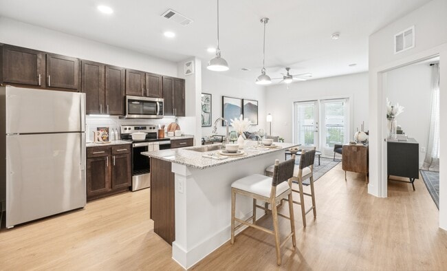 Building Photo - Rushcreek at Star Ranch