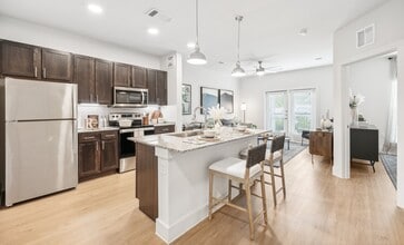 Building Photo - Rushcreek at Star Ranch