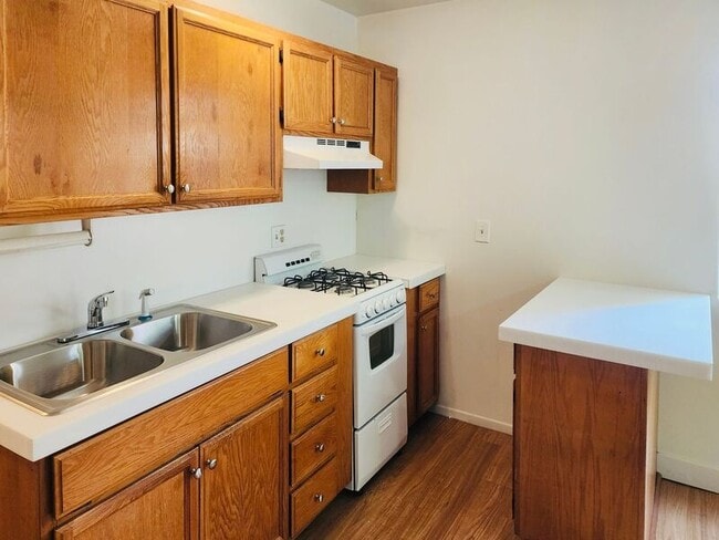 Foto del edificio - 362 Ralcam Pl