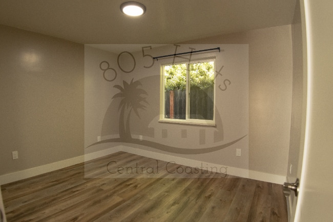 Foto del edificio - 1117 Clubhouse Dr