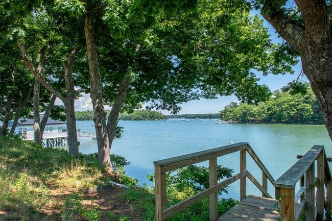 Building Photo - Gorgeous Harpswell Waterfront Property for...
