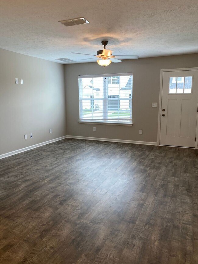 Building Photo - 3 br, 2.5 bath House - 3413 Learning Lane
