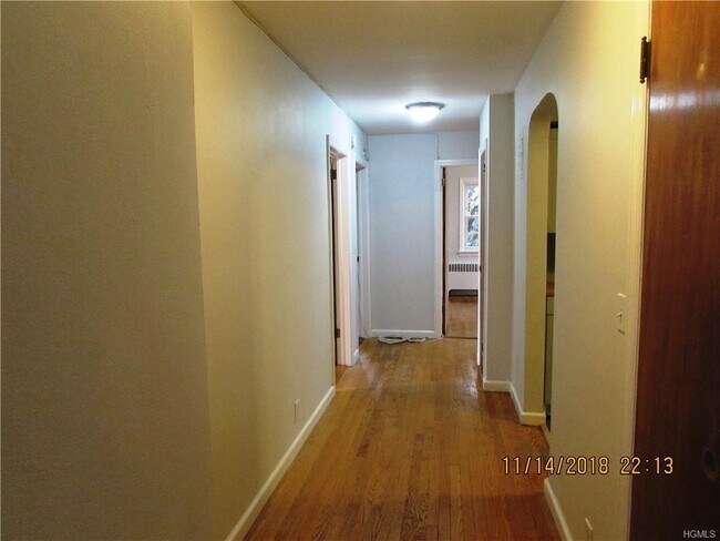 Building Photo - 52 Sumner Ave