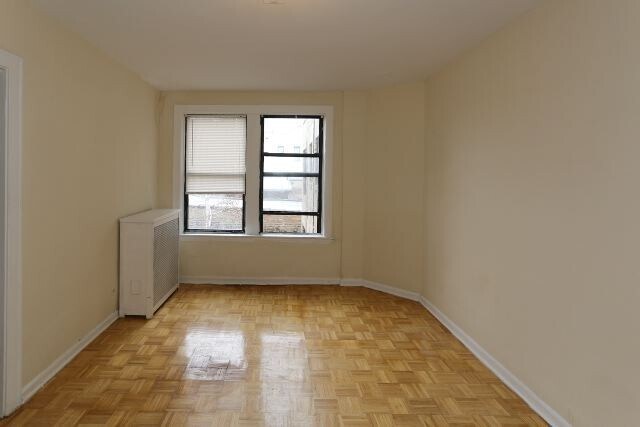 Foto del edificio - 739 W Belmont Ave