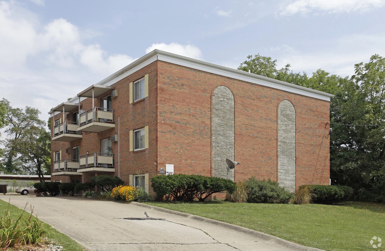 Foto principal - 3814 Davis Ave