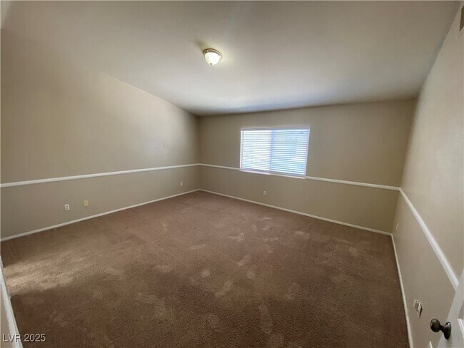 Building Photo - 4813 Lufkin Ave
