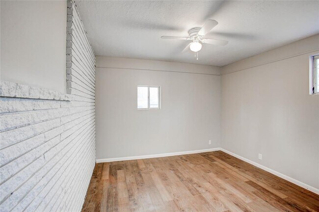 Building Photo - 9150 Pembrook St