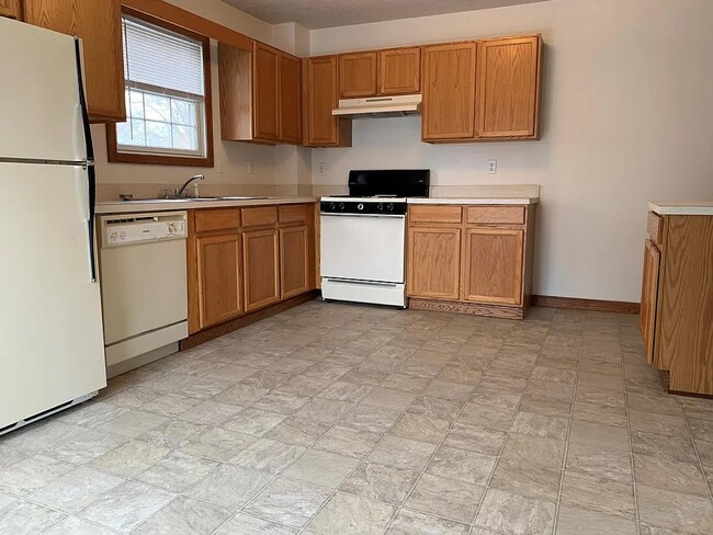 4155 Pine Ave, Erie, PA 16504 - House Rental in Erie, PA | Apartments.com