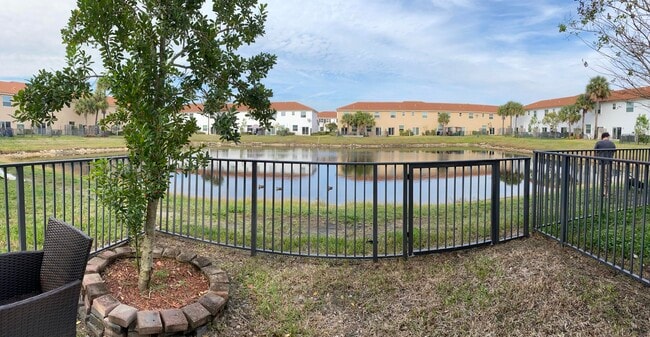 Building Photo - 5295 Ashley River Rd